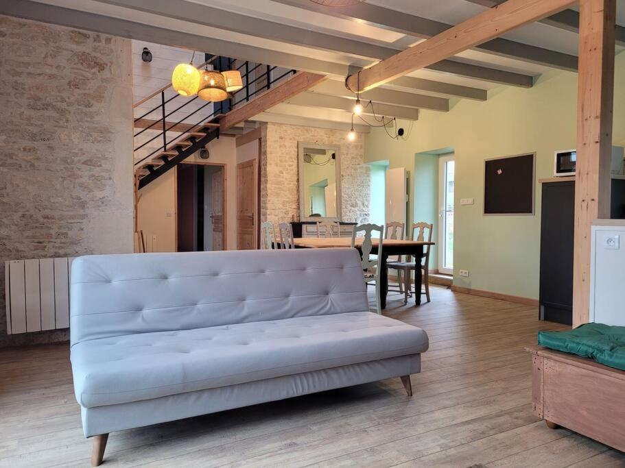 Maison Poitevine 9/10 Personnes Chaunay 外观 照片